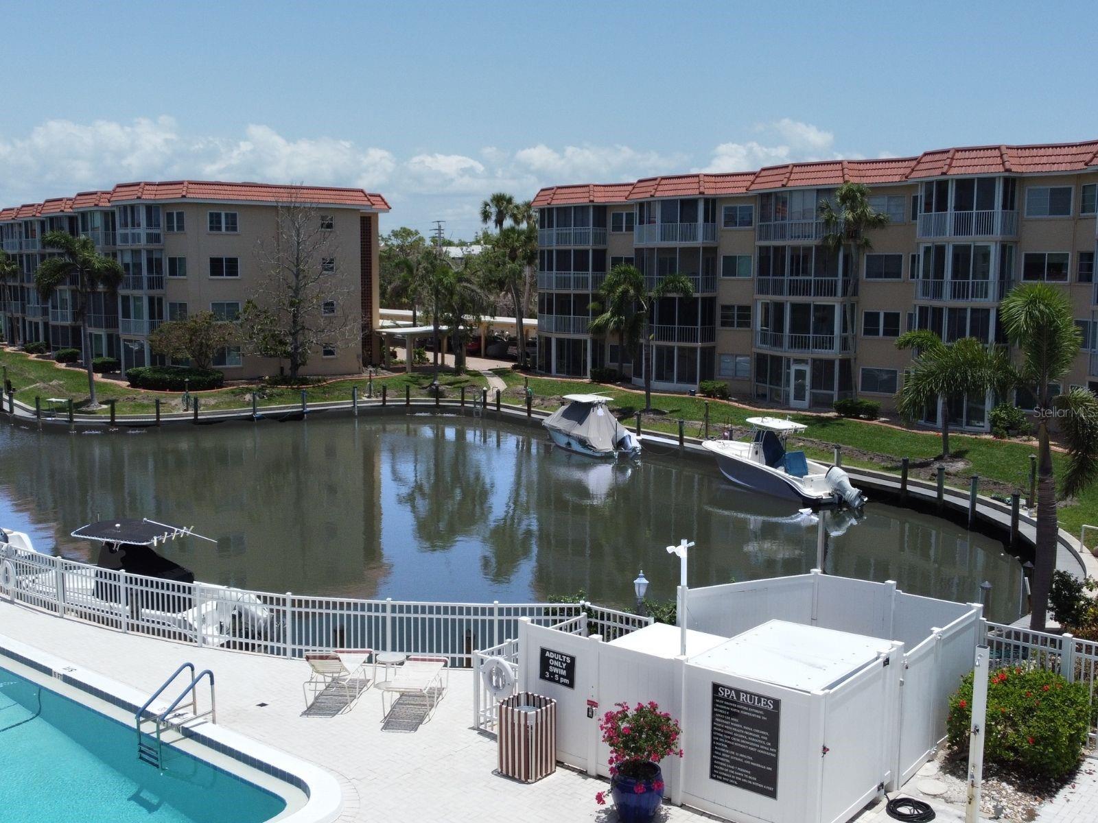1300 N PORTOFINO DR #208, SARASOTA, FL, 34242