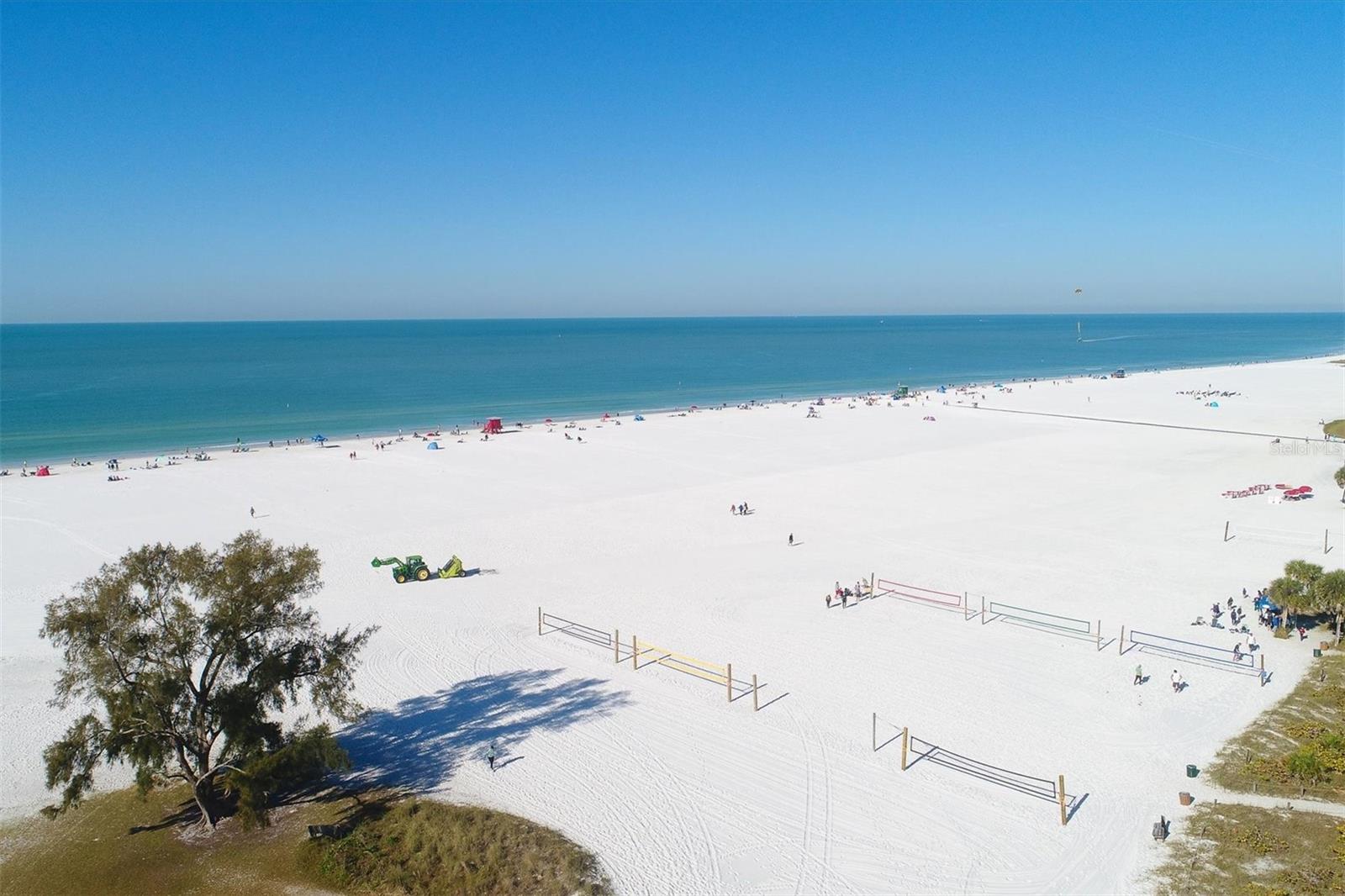 1300 N PORTOFINO DR #208, SARASOTA, FL, 34242