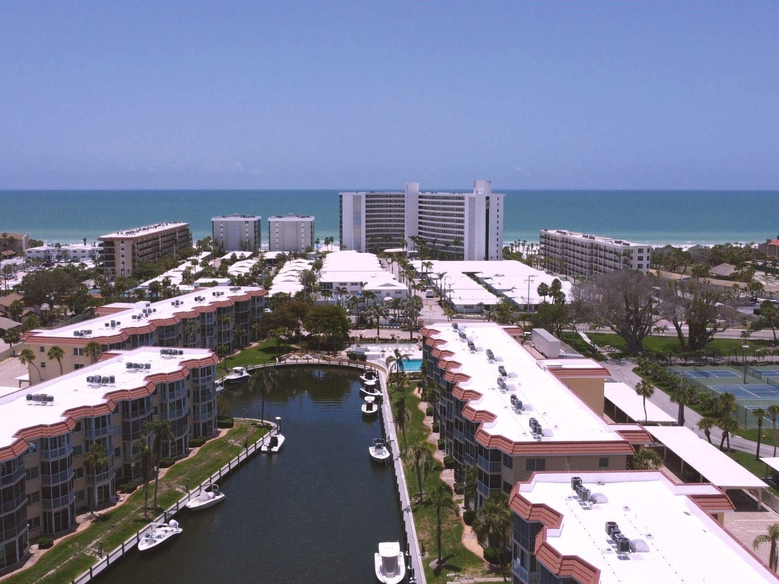 1300 N PORTOFINO DR #208, SARASOTA, FL, 34242