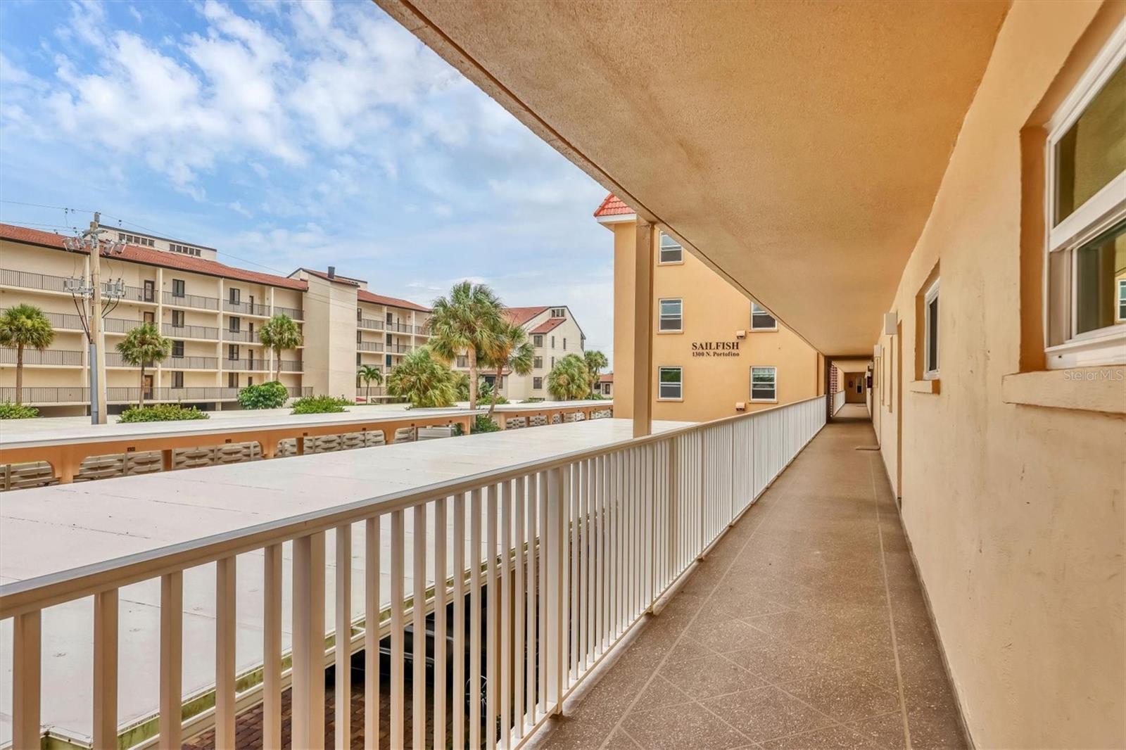 1300 N PORTOFINO DR #208, SARASOTA, FL, 34242