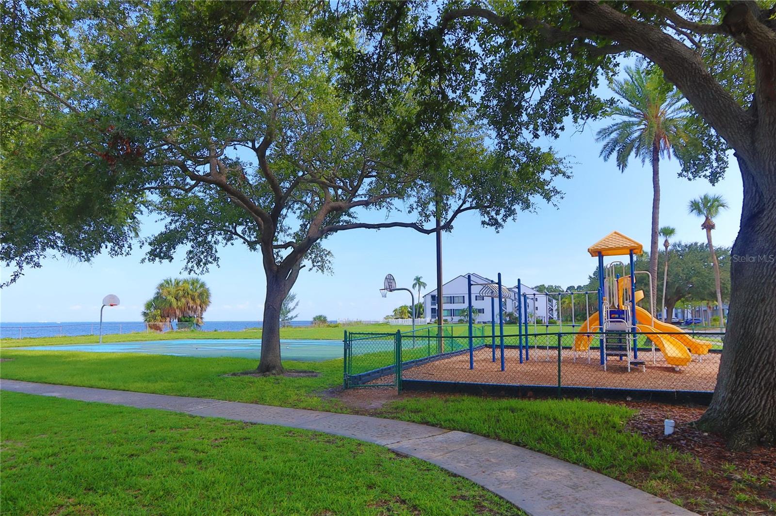 549 BAHIA BEACH BLVD, RUSKIN, FL, 33570