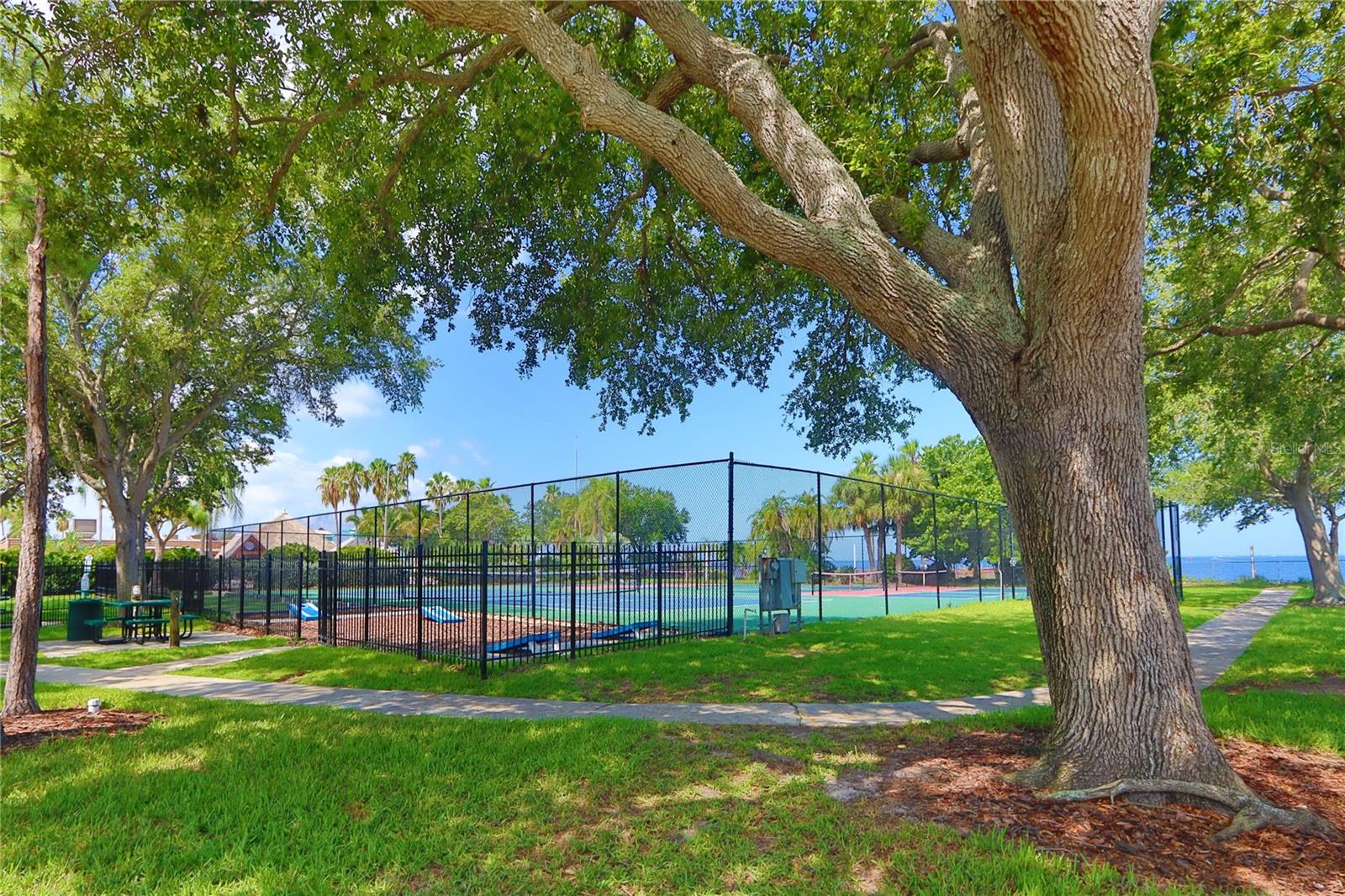 549 BAHIA BEACH BLVD, RUSKIN, FL, 33570