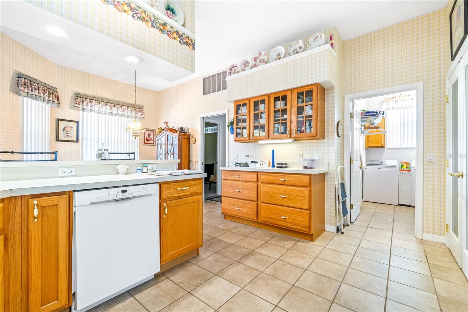 6764 BENDELOW DR, LAKELAND, FL, 33810