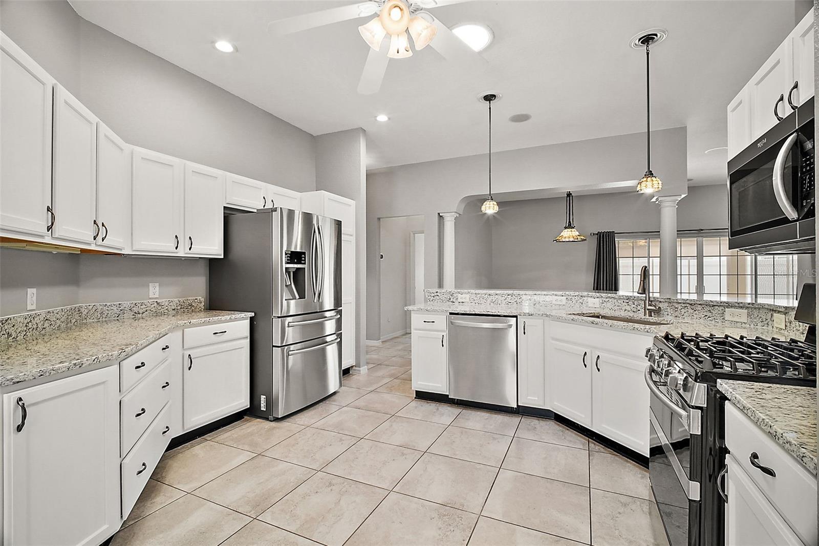 17000 SE 76TH CREEKSIDE CIR, THE VILLAGES, FL, 32162