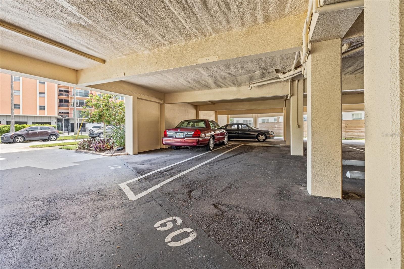 1200 N SHORE DR NE #301, ST PETERSBURG, FL, 33701