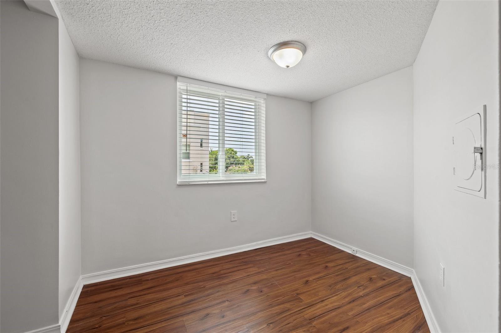 1200 N SHORE DR NE #301, ST PETERSBURG, FL, 33701