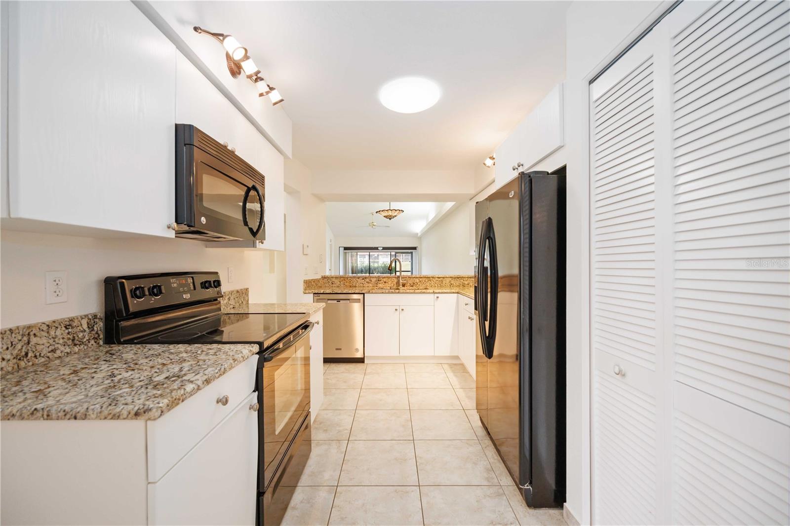 5607 AVISTA DR, SARASOTA, FL, 34243