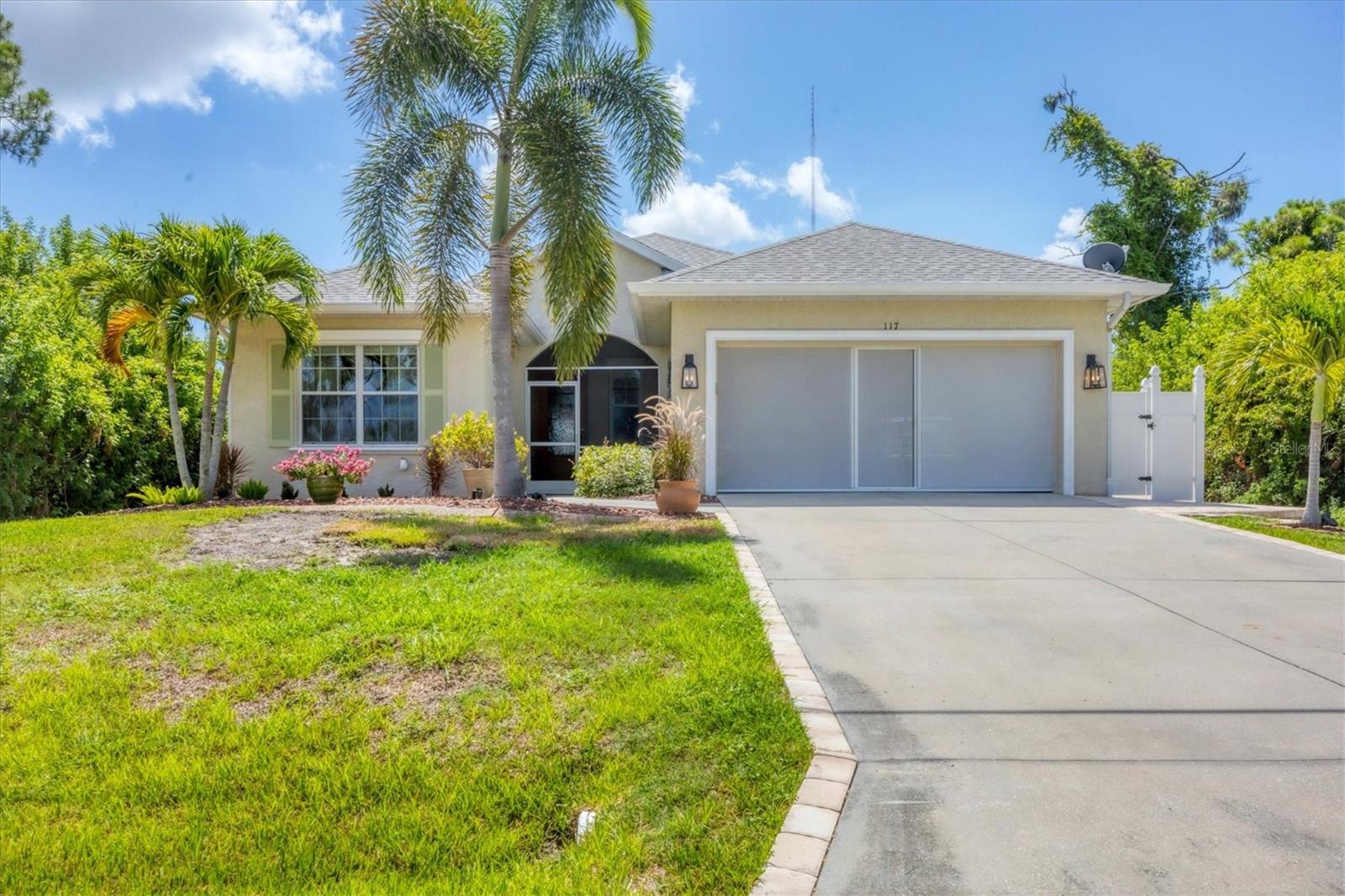 117 BEAU RIVAGE DR, ROTONDA WEST, FL, 33947