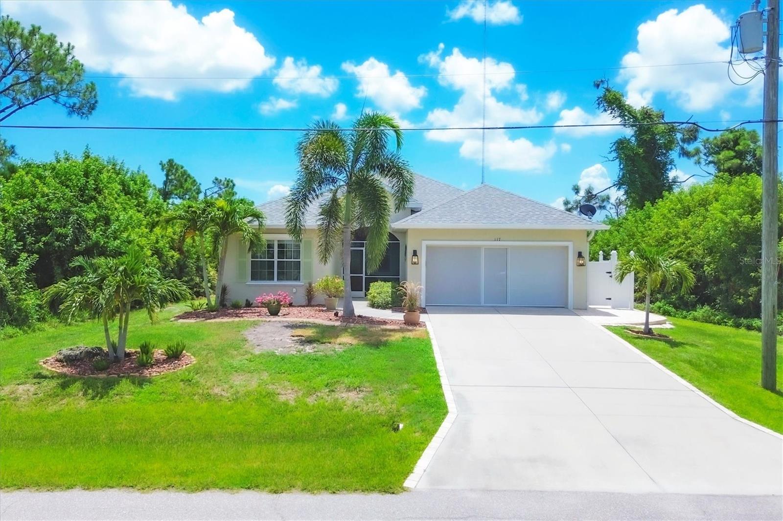 117 BEAU RIVAGE DR, ROTONDA WEST, FL, 33947