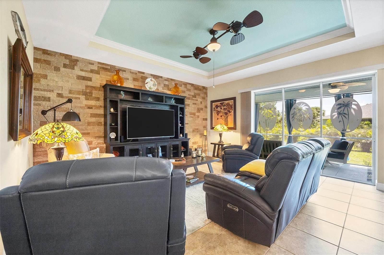 117 BEAU RIVAGE DR, ROTONDA WEST, FL, 33947
