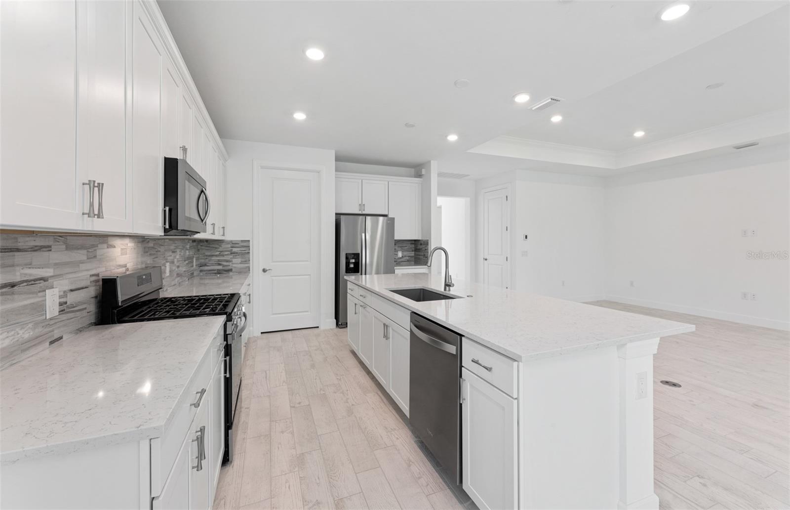 1877 PEPPER GRASS DR, NORTH PORT, FL, 34289