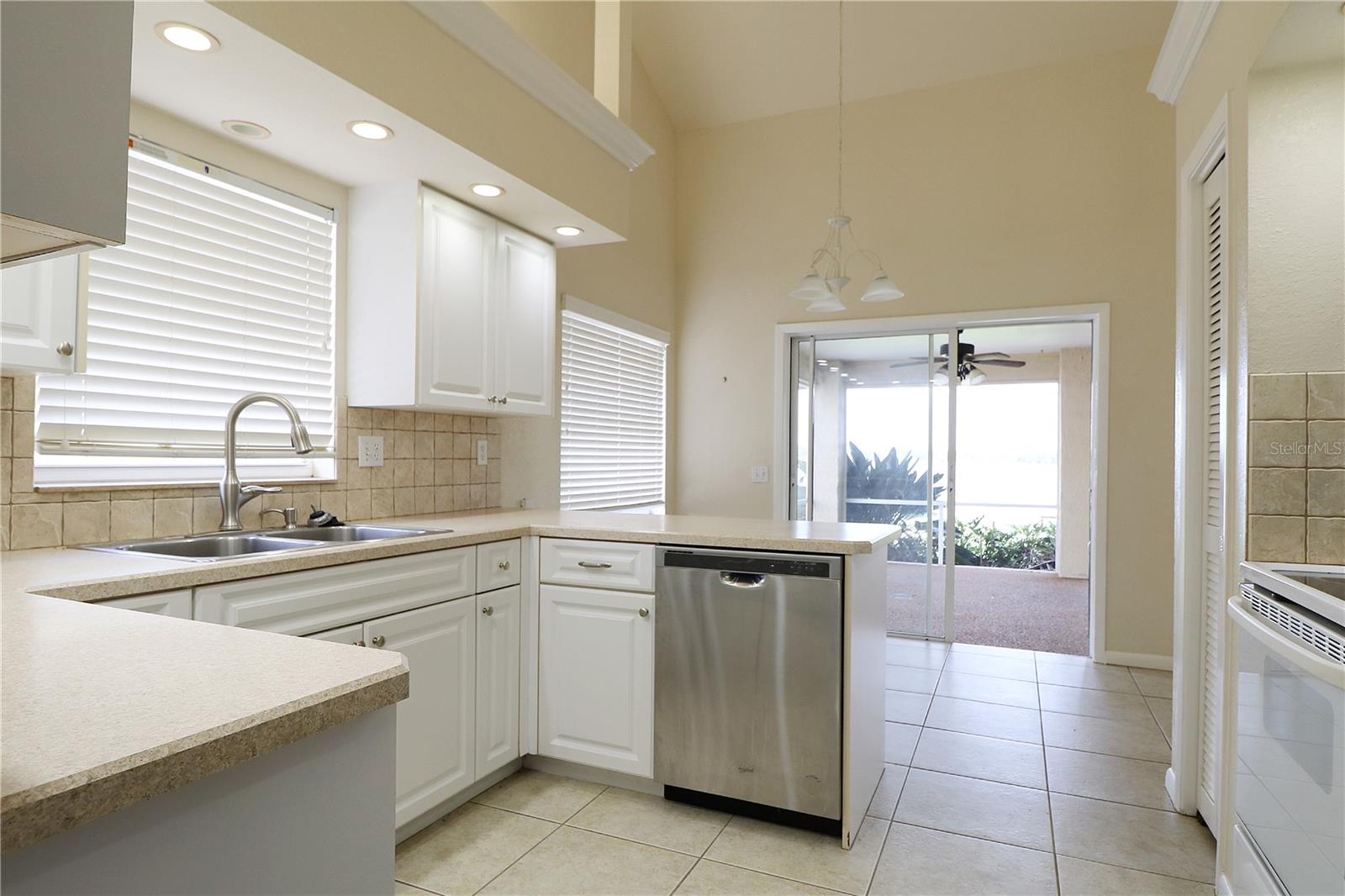 152 LAKE DAISY TER, WINTER HAVEN, FL, 33884