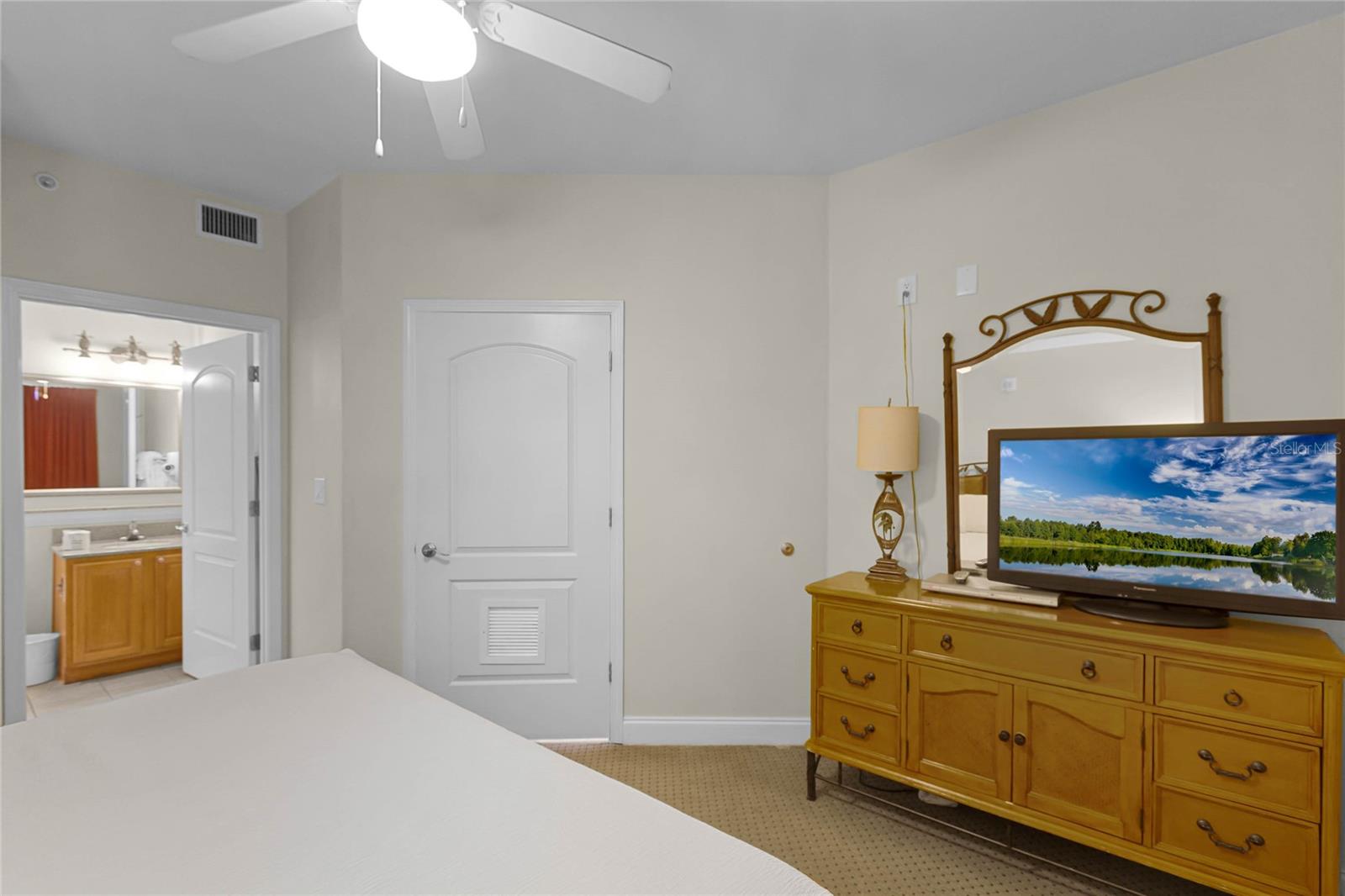 13415 BLUE HERON BEACH DR #208, ORLANDO, FL, 32821