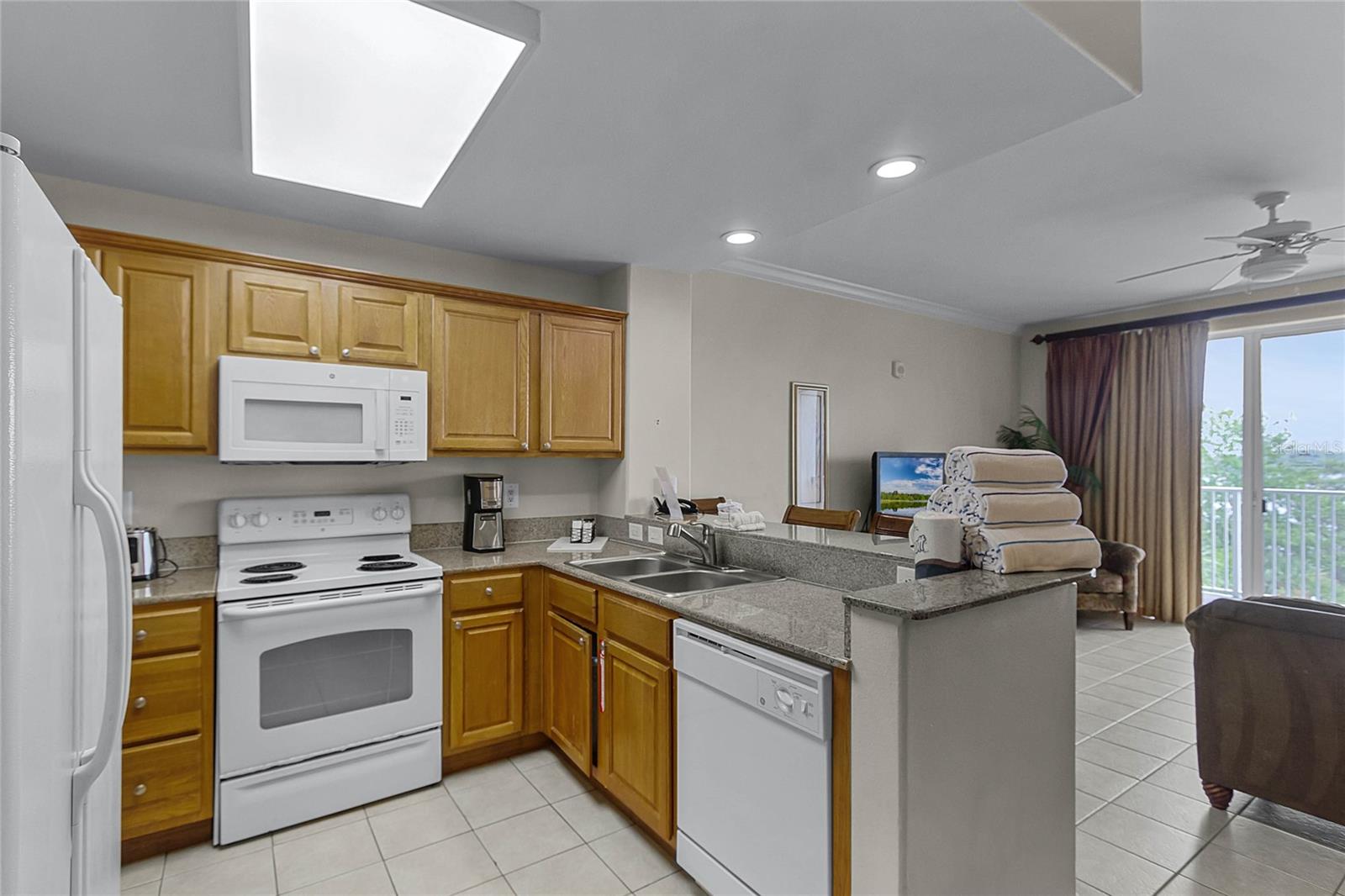 13415 BLUE HERON BEACH DR #208, ORLANDO, FL, 32821