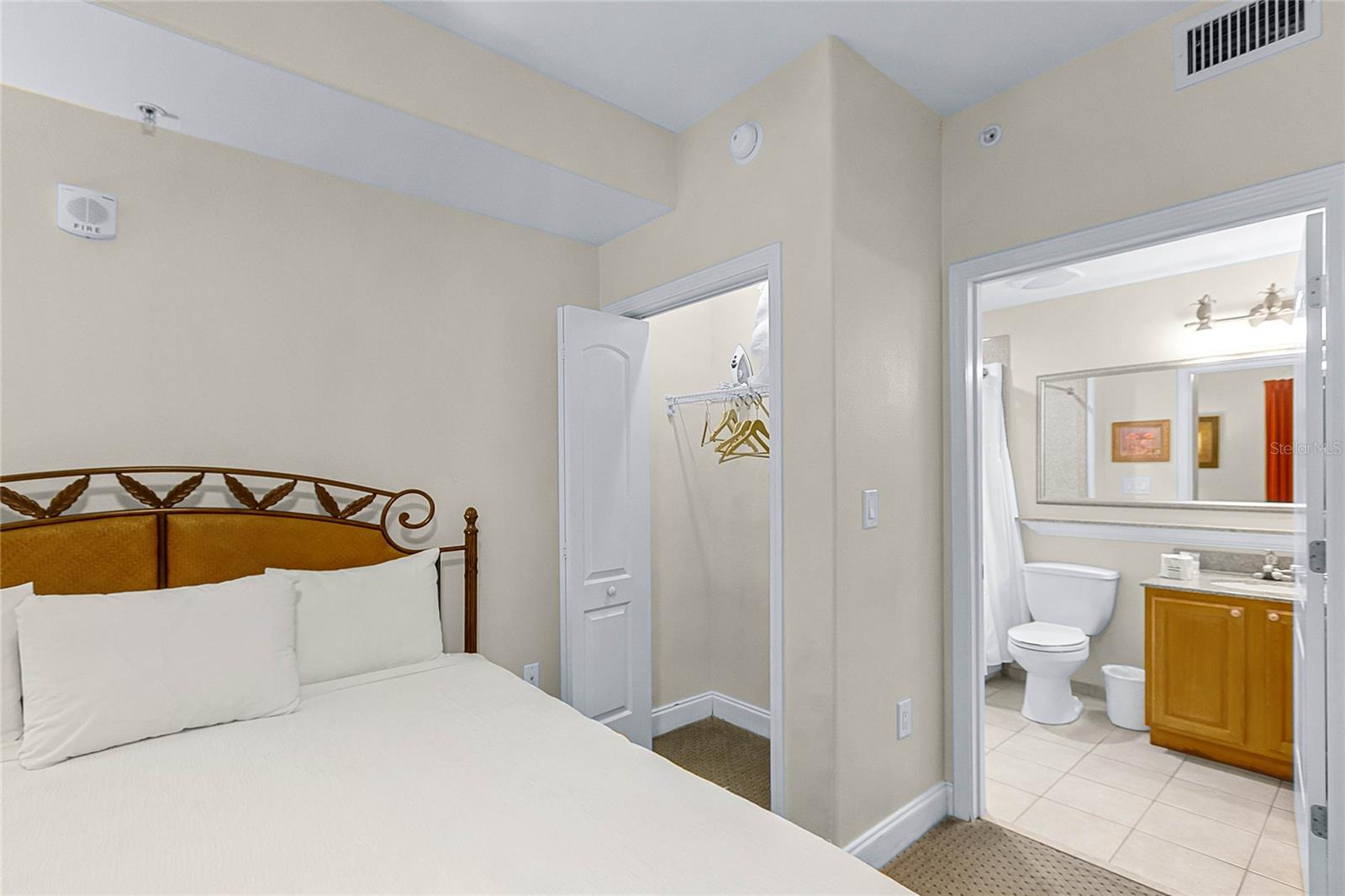 13415 BLUE HERON BEACH DR #208, ORLANDO, FL, 32821