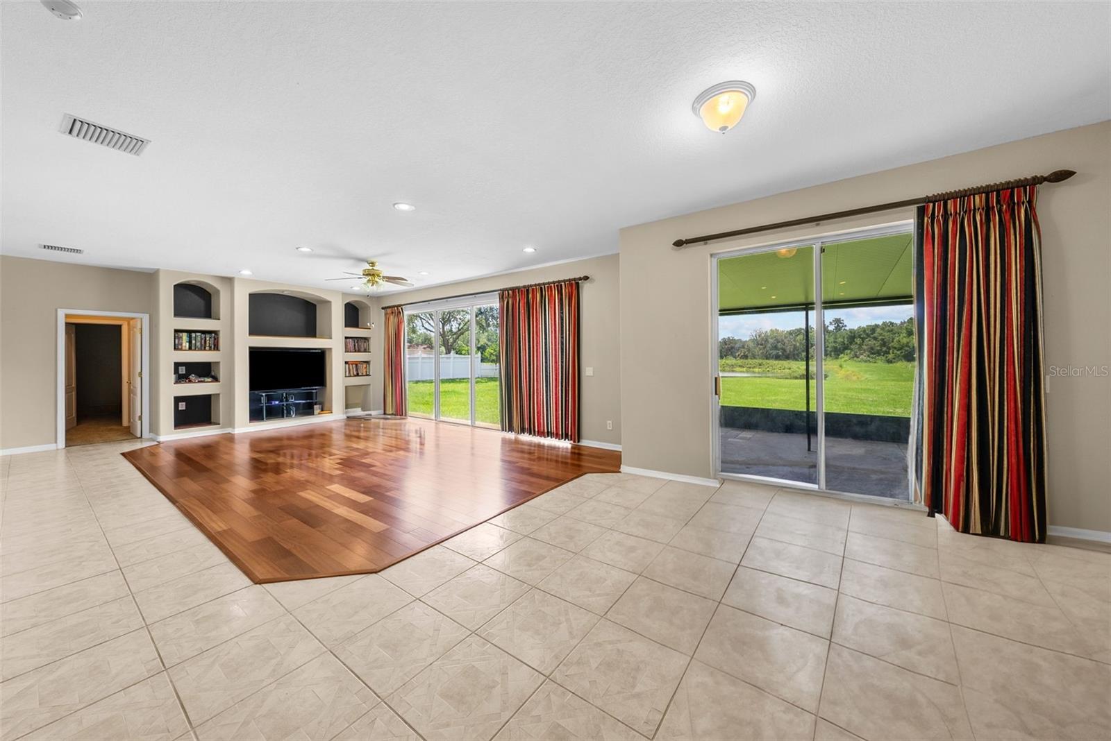 212 EXCALIBUR CT, BRANDON, FL, 33511