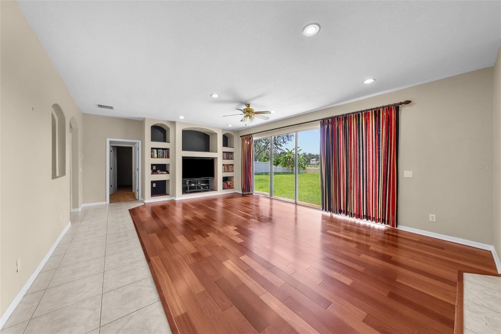 212 EXCALIBUR CT, BRANDON, FL, 33511