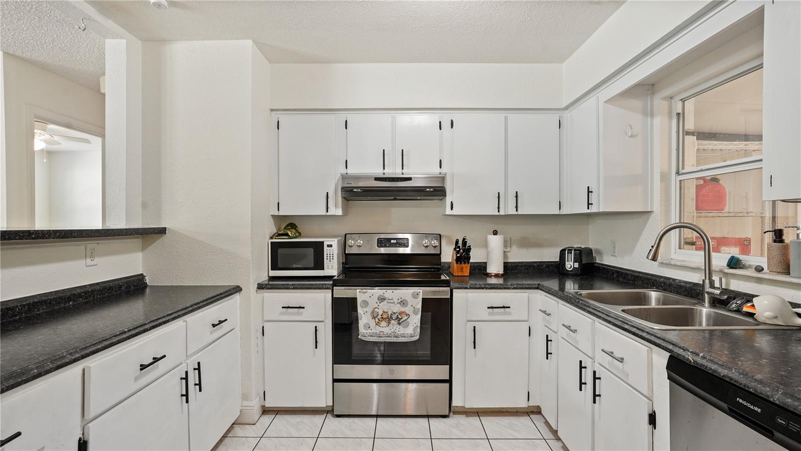 202 YALE DR, SANFORD, FL, 32771