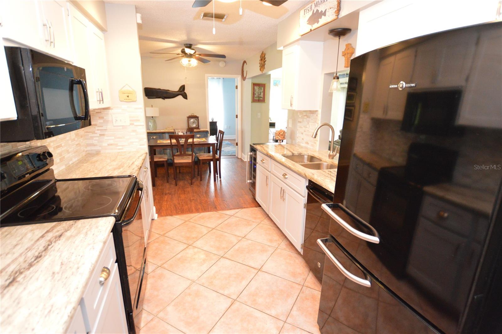 834 FOREST HILL LN NW, PORT CHARLOTTE, FL, 33948