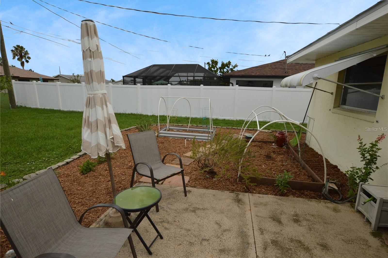 834 FOREST HILL LN NW, PORT CHARLOTTE, FL, 33948