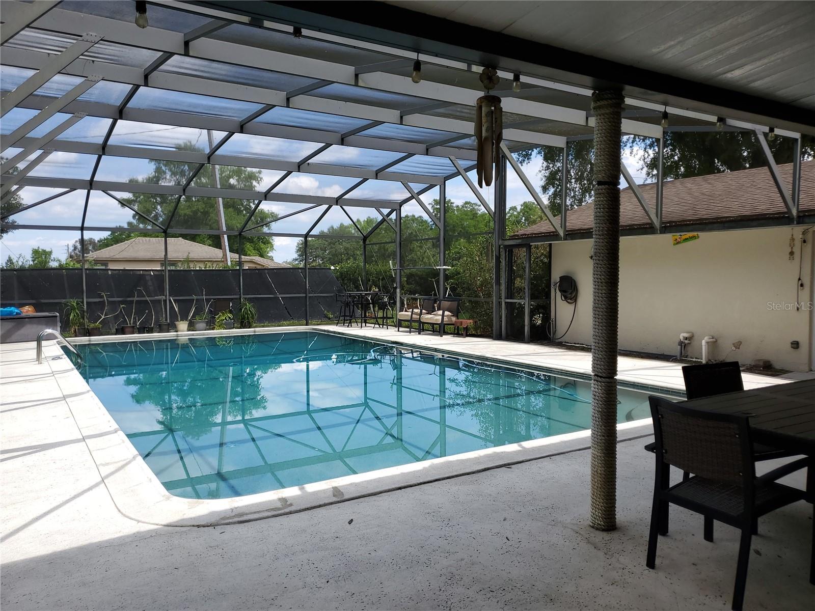 1050 S MAIN AVE, GROVELAND, FL, 34736