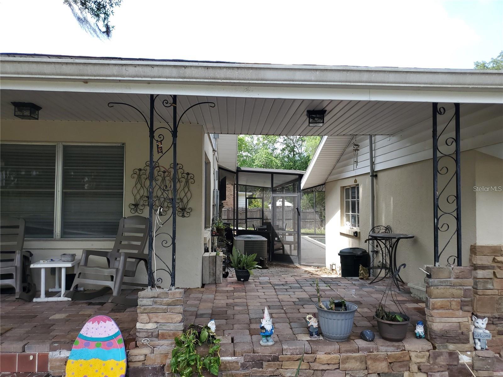 1050 S MAIN AVE, GROVELAND, FL, 34736