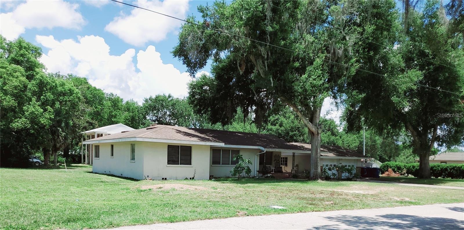 1050 S MAIN AVE, GROVELAND, FL, 34736