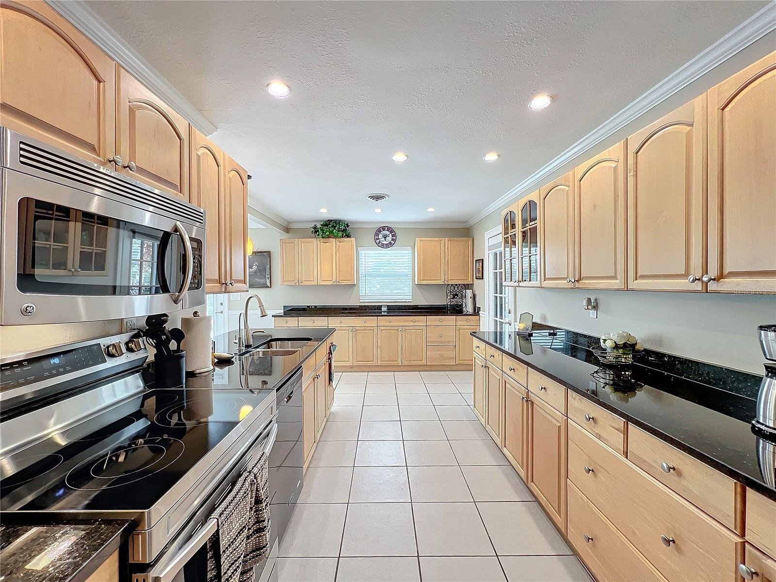 613 ELBA DR, NOKOMIS, FL, 34275