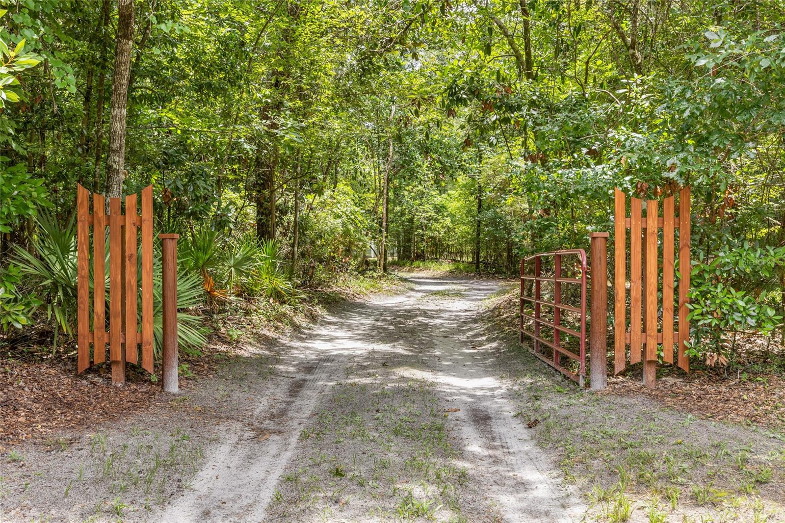 26903 NW 206TH PL, HIGH SPRINGS, FL, 32643