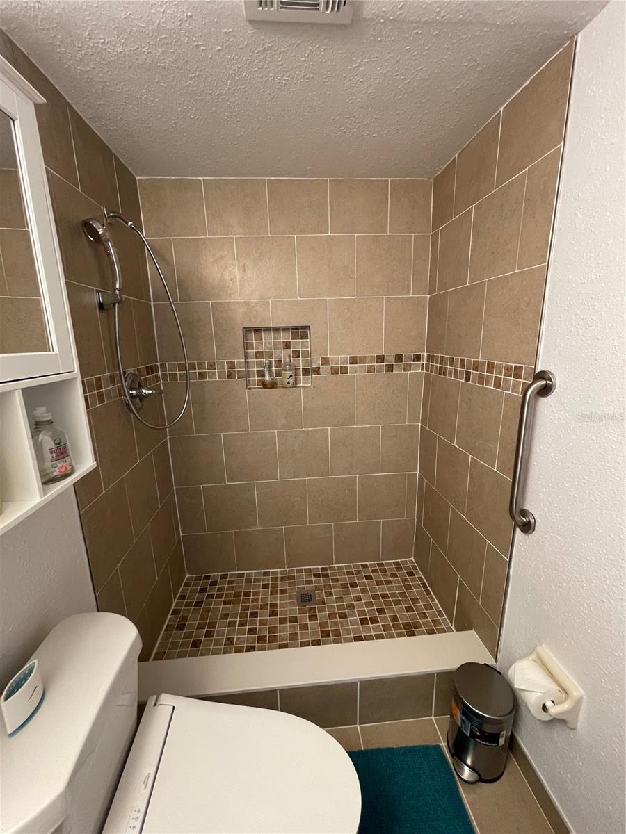 5736 COLONIAL DR, NEW PORT RICHEY, FL, 34653
