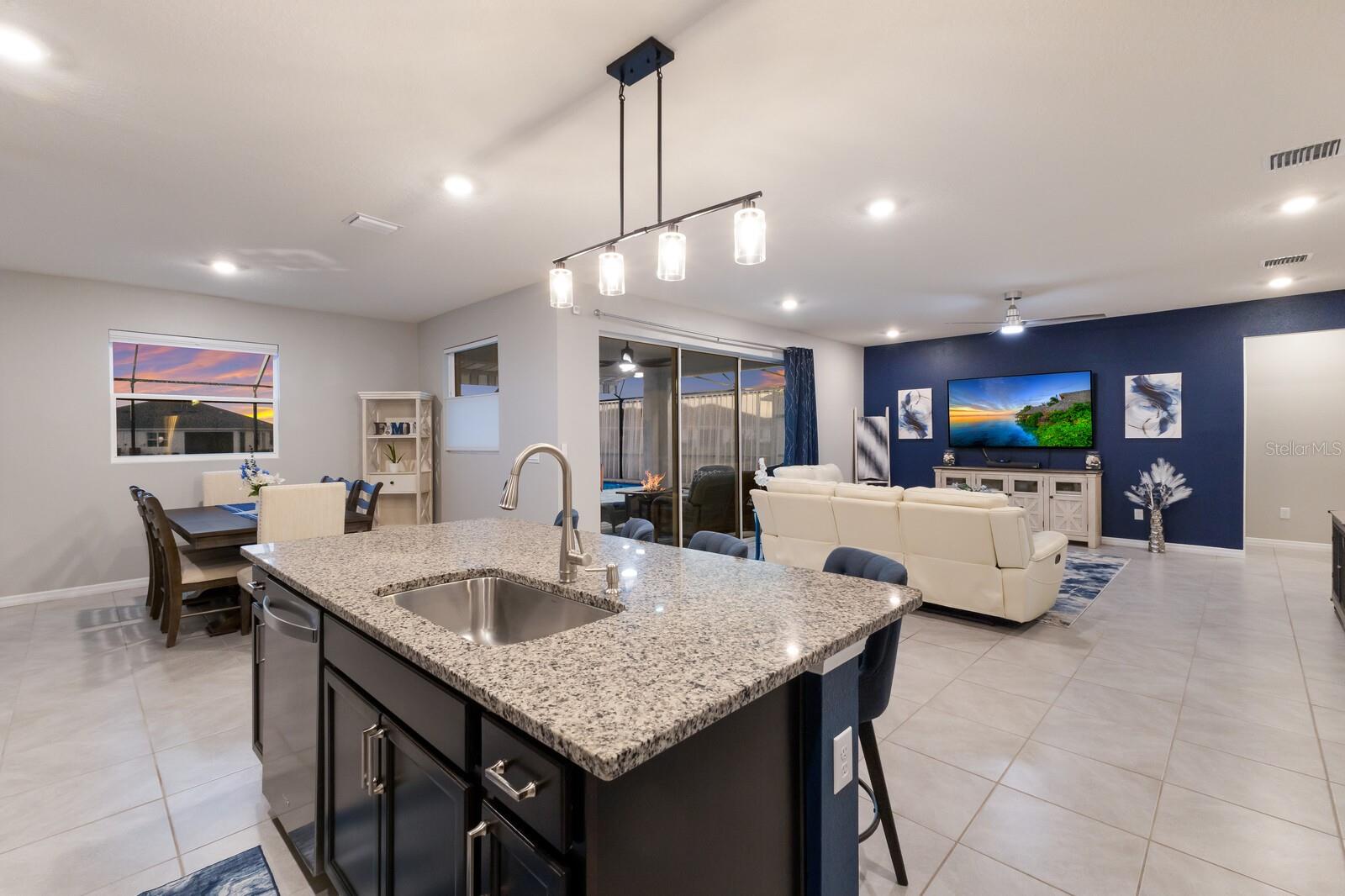 404 158TH ST E, BRADENTON, FL, 34212