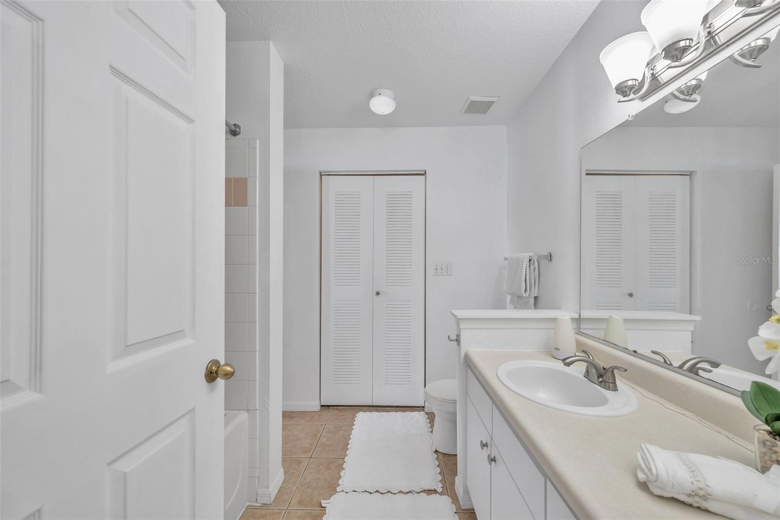 9036 LAKE CHASE ISLAND WAY #9036, TAMPA, FL, 33626