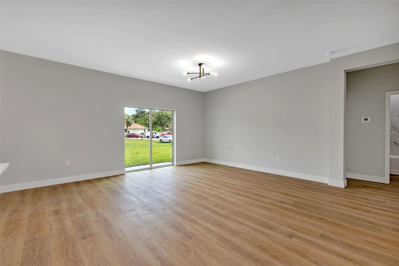 924 TROPICAL AVE NW, PORT CHARLOTTE, FL, 33948