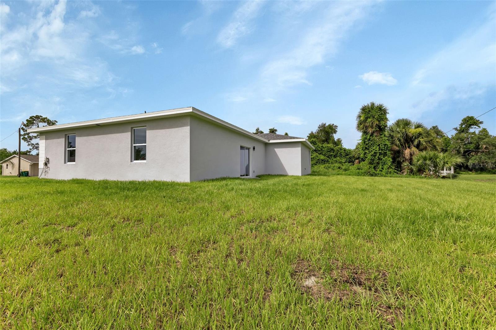 924 TROPICAL AVE NW, PORT CHARLOTTE, FL, 33948