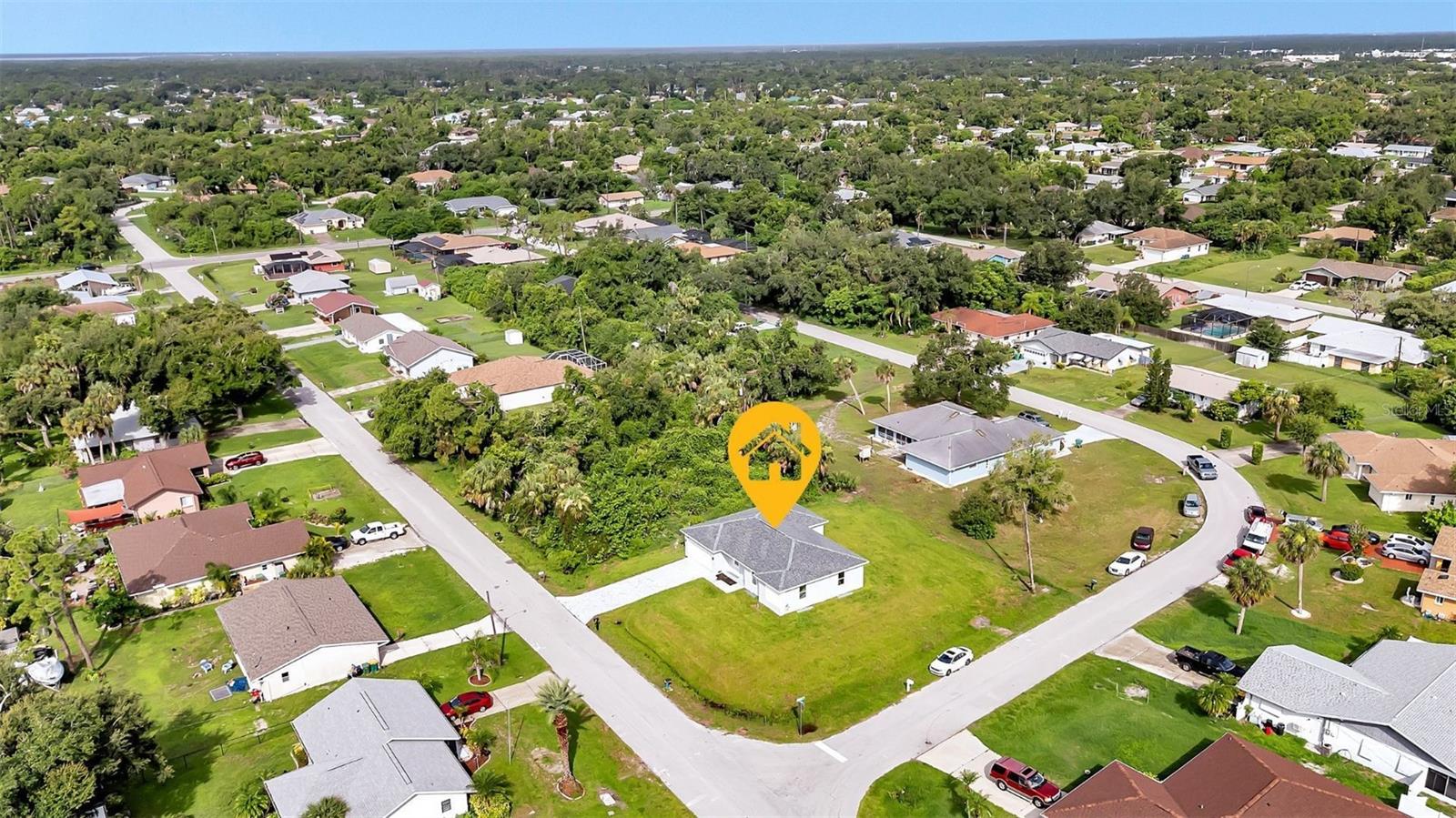 924 TROPICAL AVE NW, PORT CHARLOTTE, FL, 33948