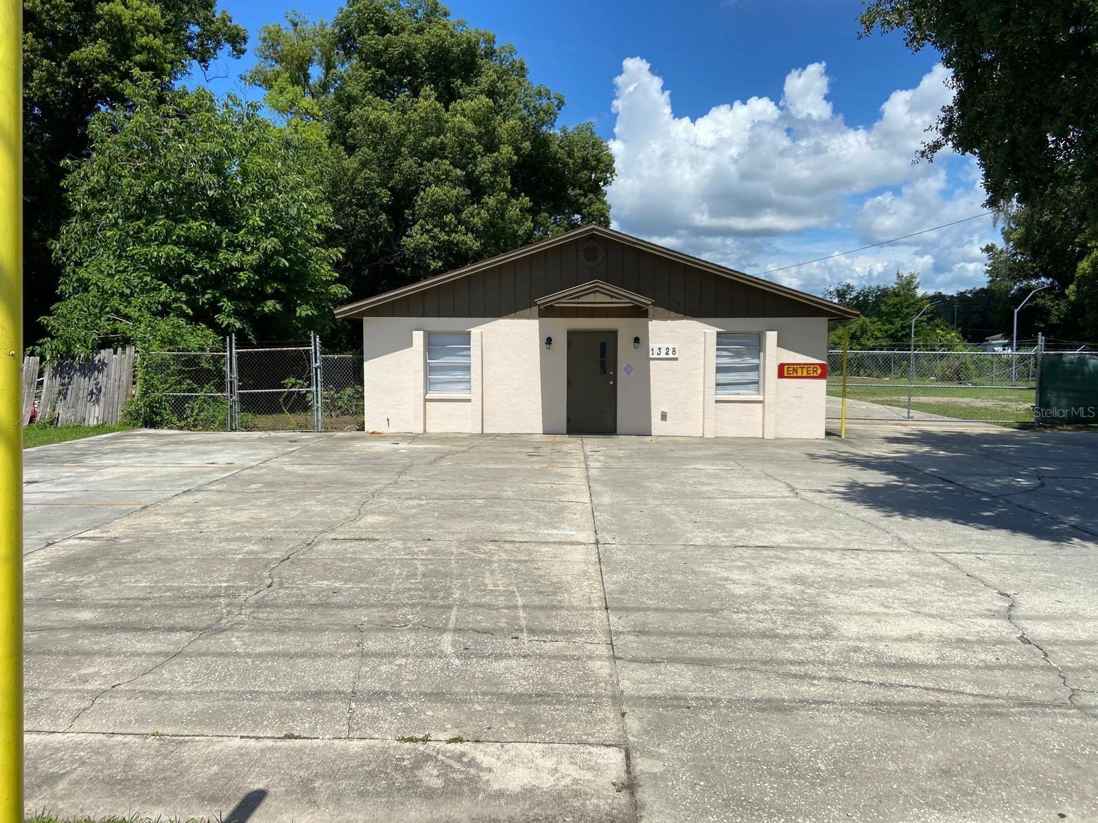 1328 N COMBEE RD, LAKELAND, FL, 33801