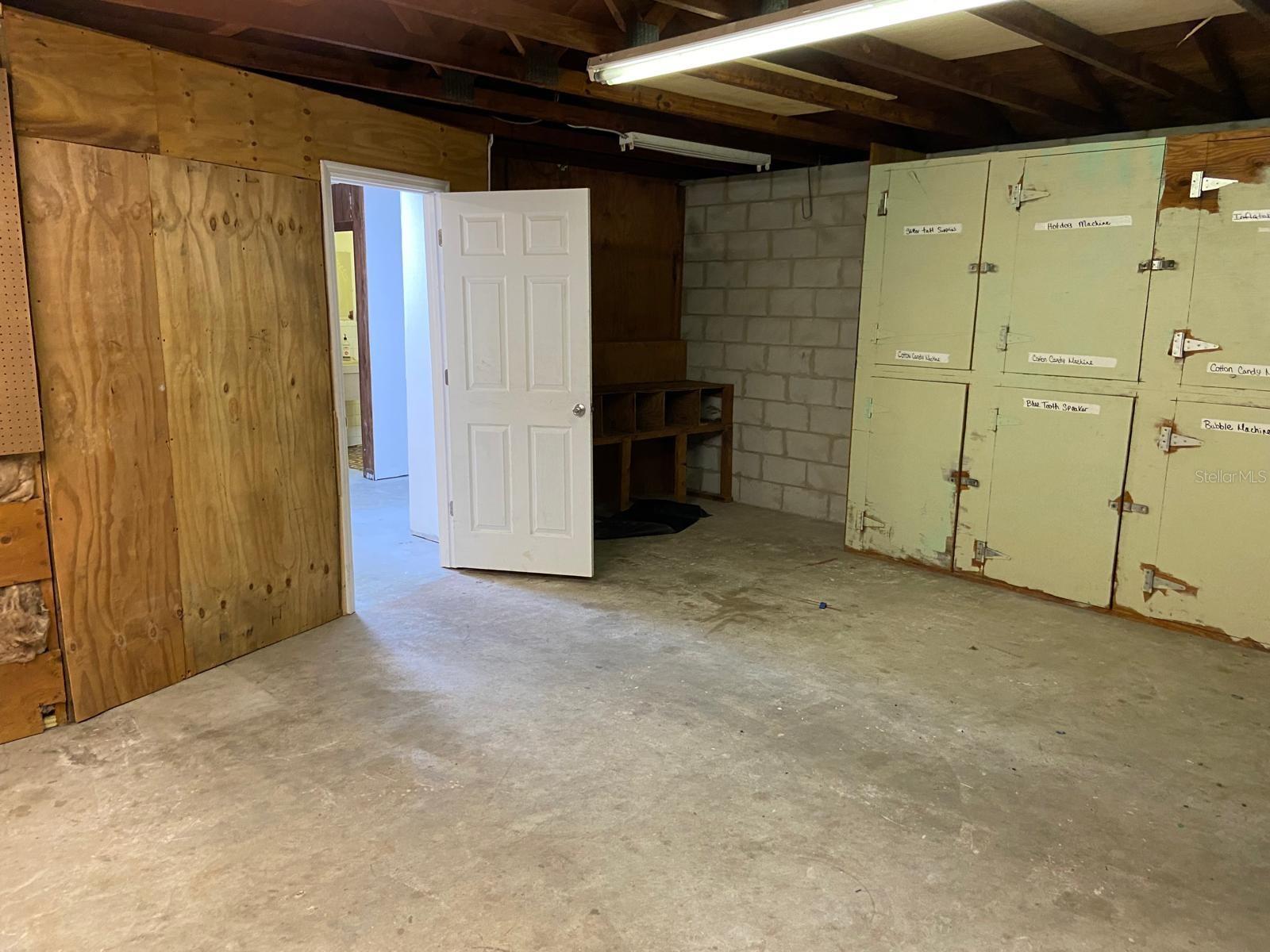 1328 N COMBEE RD, LAKELAND, FL, 33801