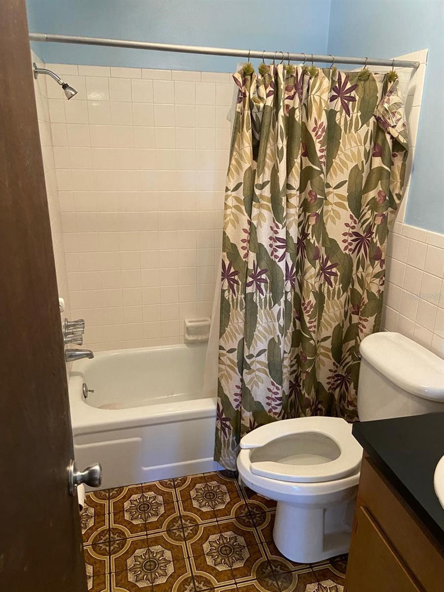 1328 N COMBEE RD, LAKELAND, FL, 33801