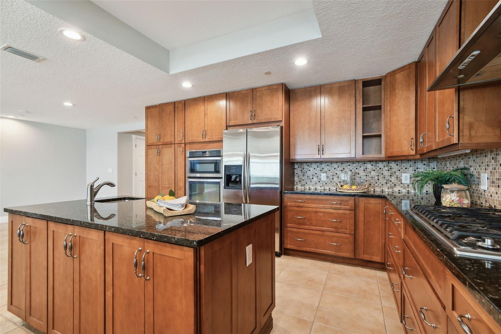 19820 GULF BLVD #401, INDIAN SHORES, FL, 33785