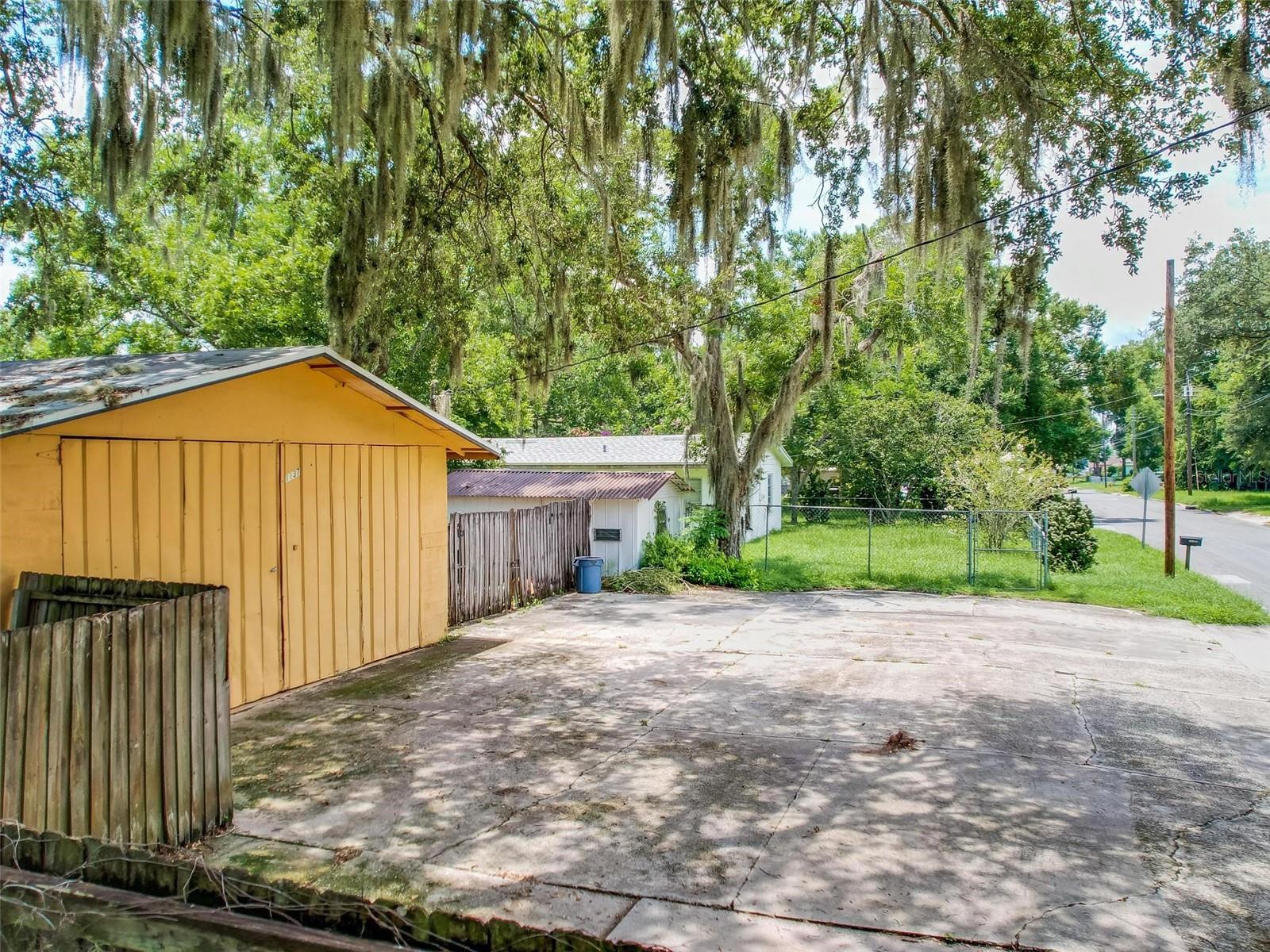 1137 CRESTVIEW AVE, LAKELAND, FL, 33805