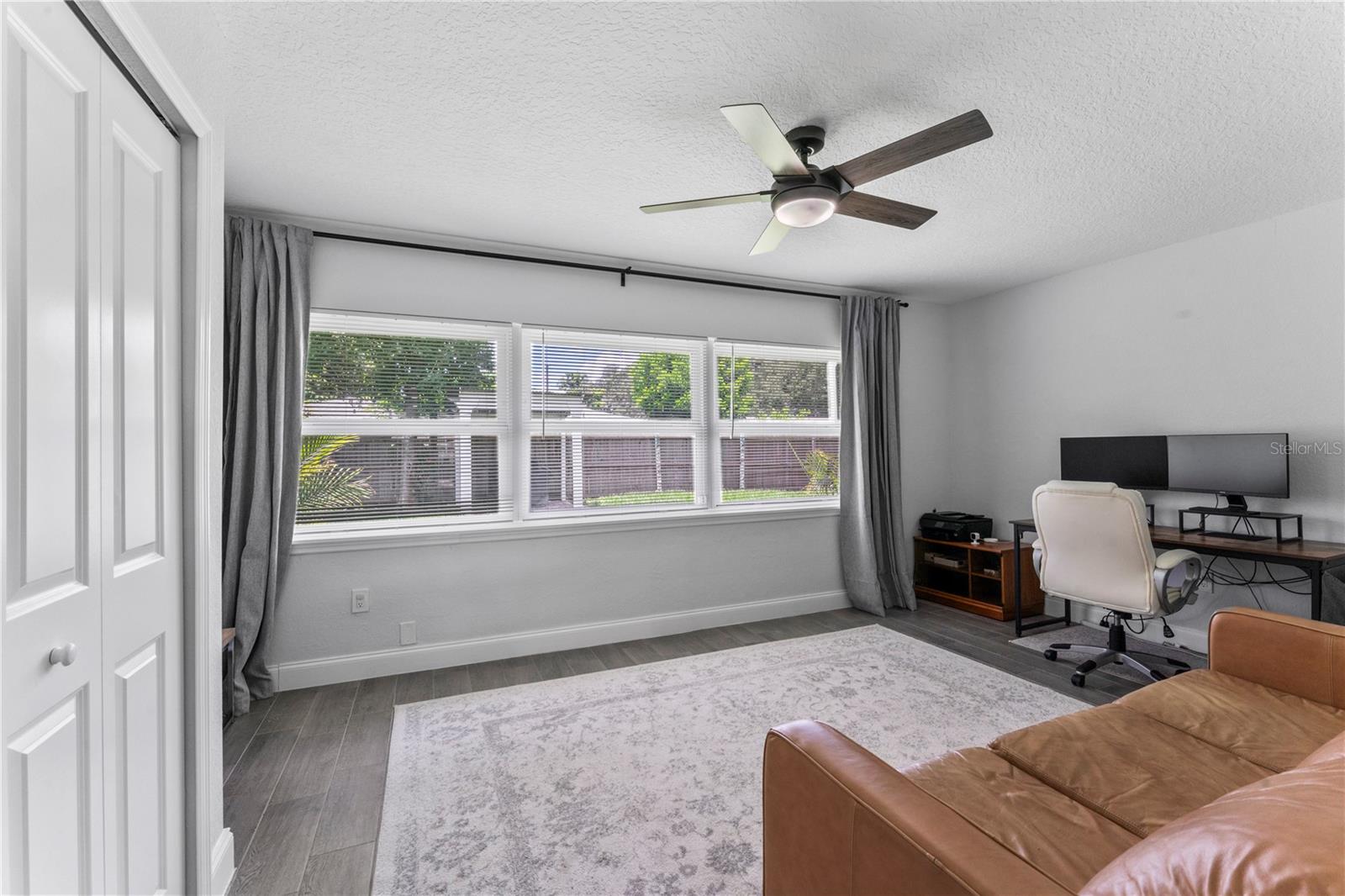 949 LAKE DR, DUNEDIN, FL, 34698