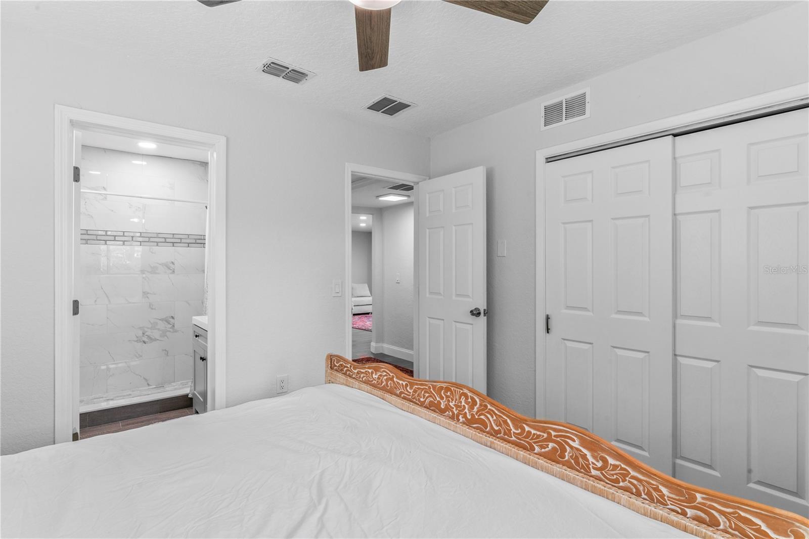 949 LAKE DR, DUNEDIN, FL, 34698