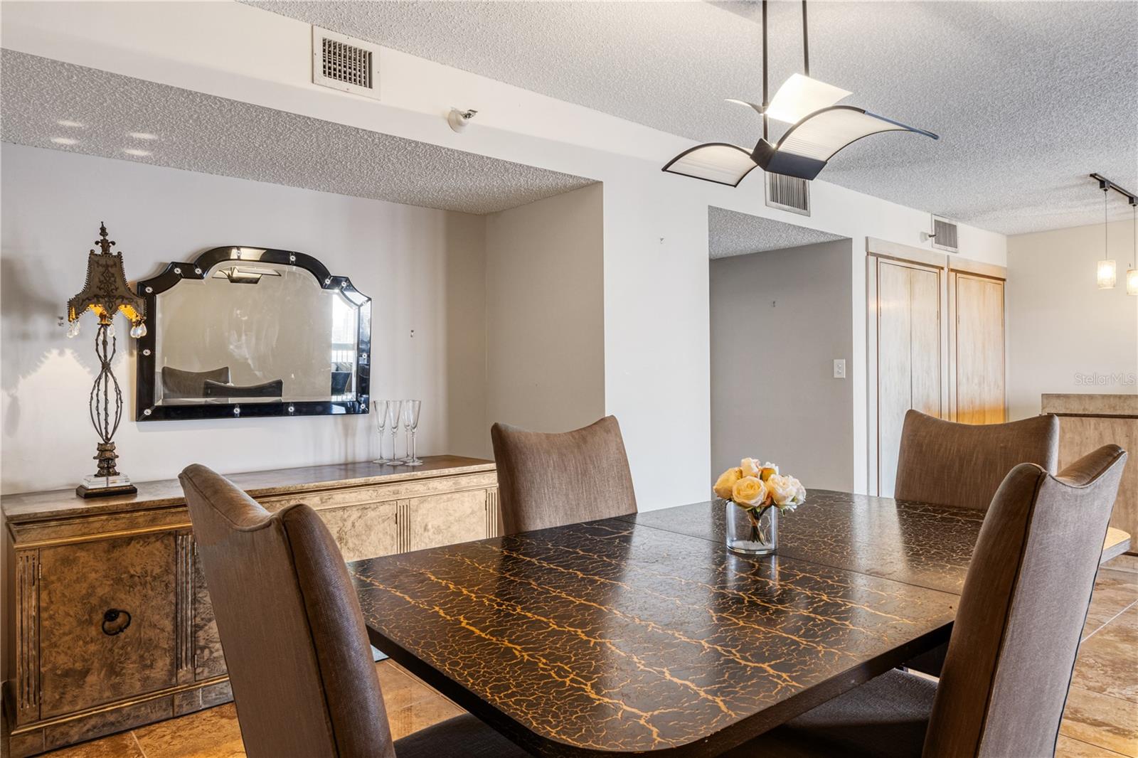 2413 BAYSHORE BLVD #2206, TAMPA, FL, 33629