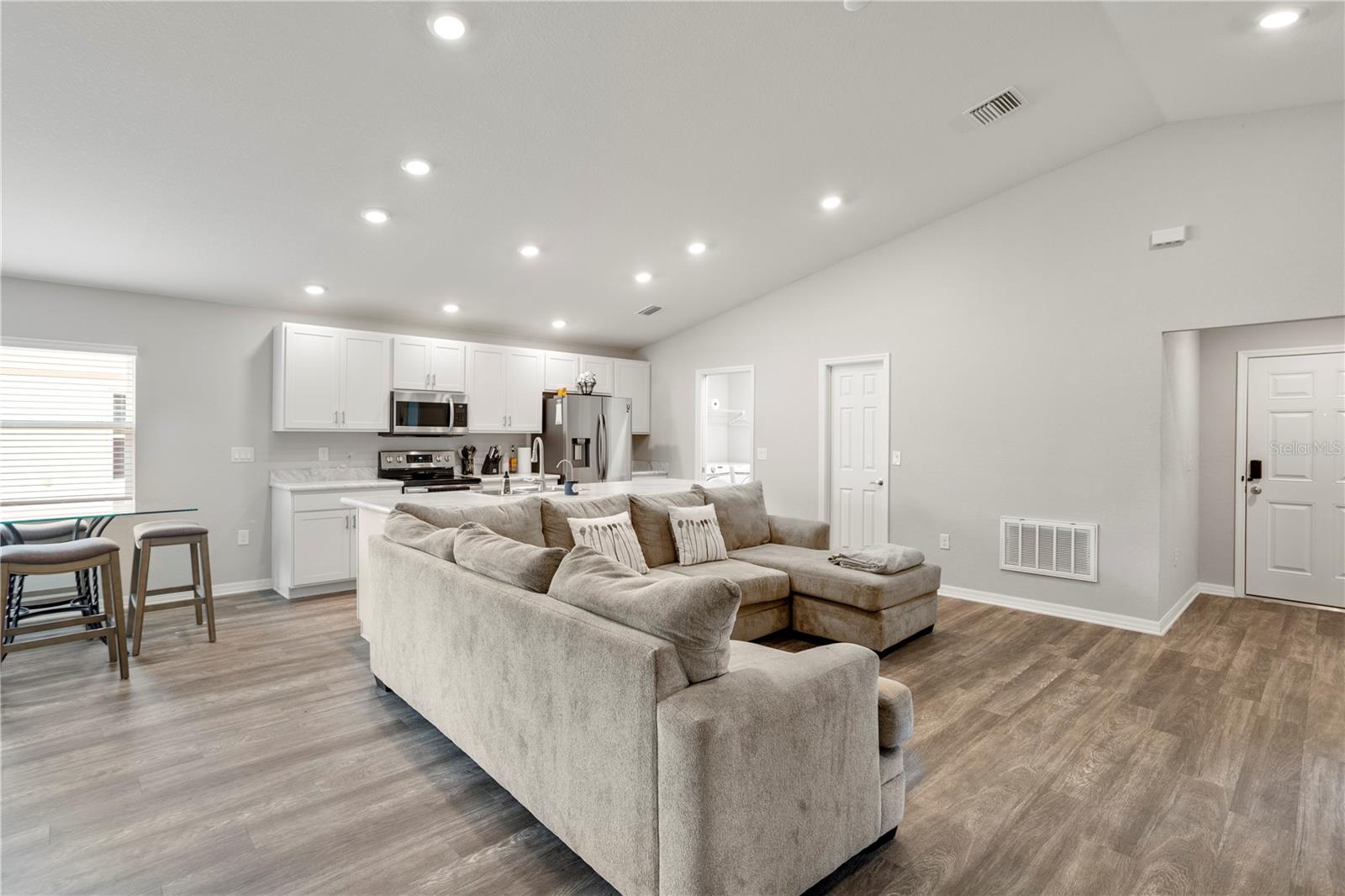 102 EAGLE SUMMIT DR, RUSKIN, FL, 33570