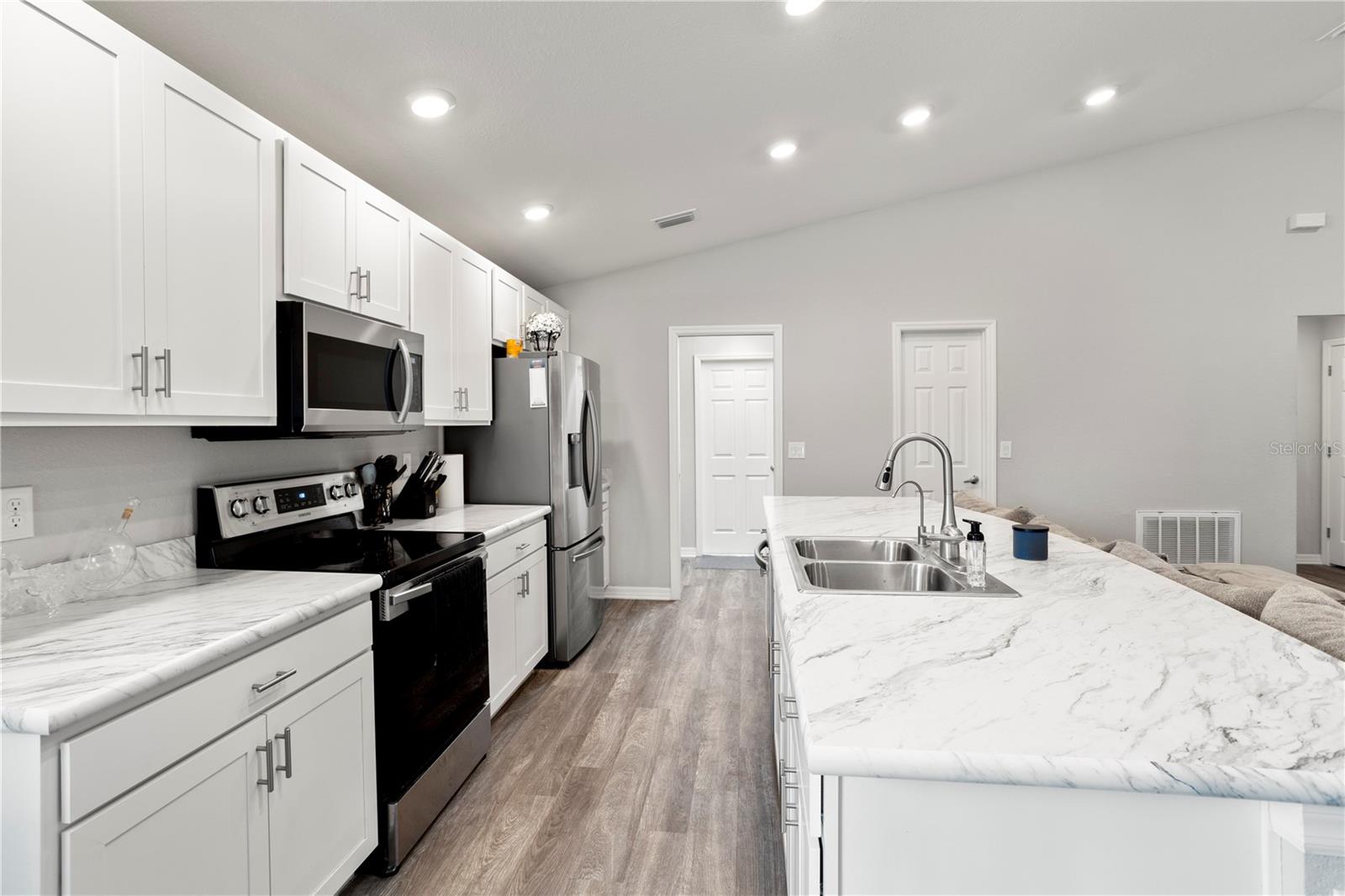 102 EAGLE SUMMIT DR, RUSKIN, FL, 33570
