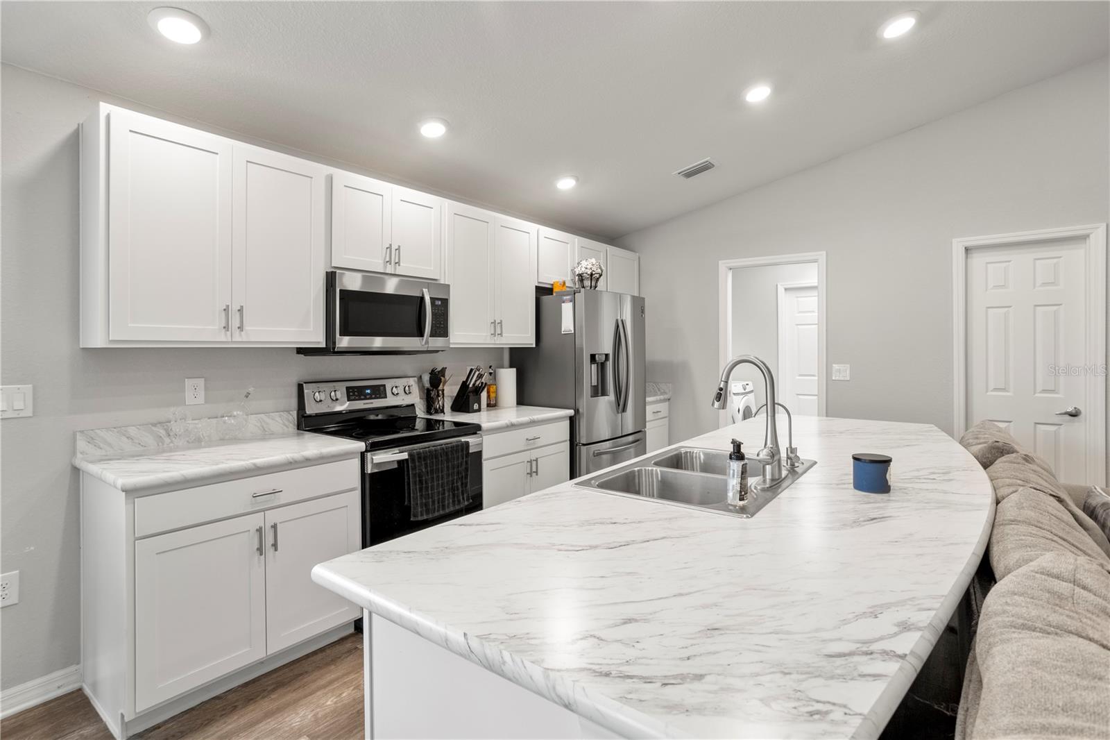 102 EAGLE SUMMIT DR, RUSKIN, FL, 33570