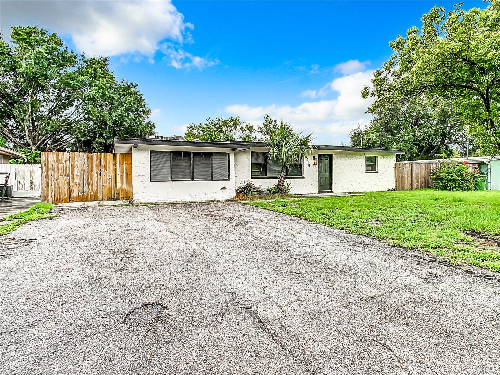 4010 W MONTGOMERY TER, TAMPA, FL, 33616