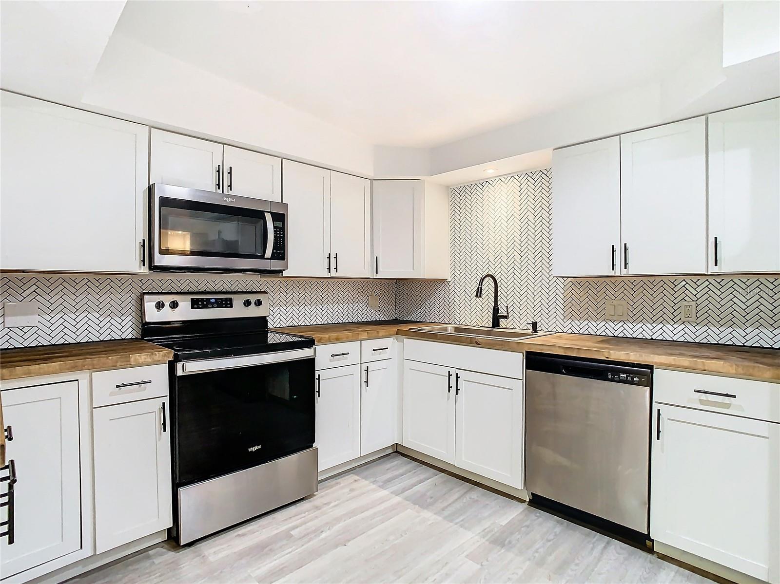 4010 W MONTGOMERY TER, TAMPA, FL, 33616