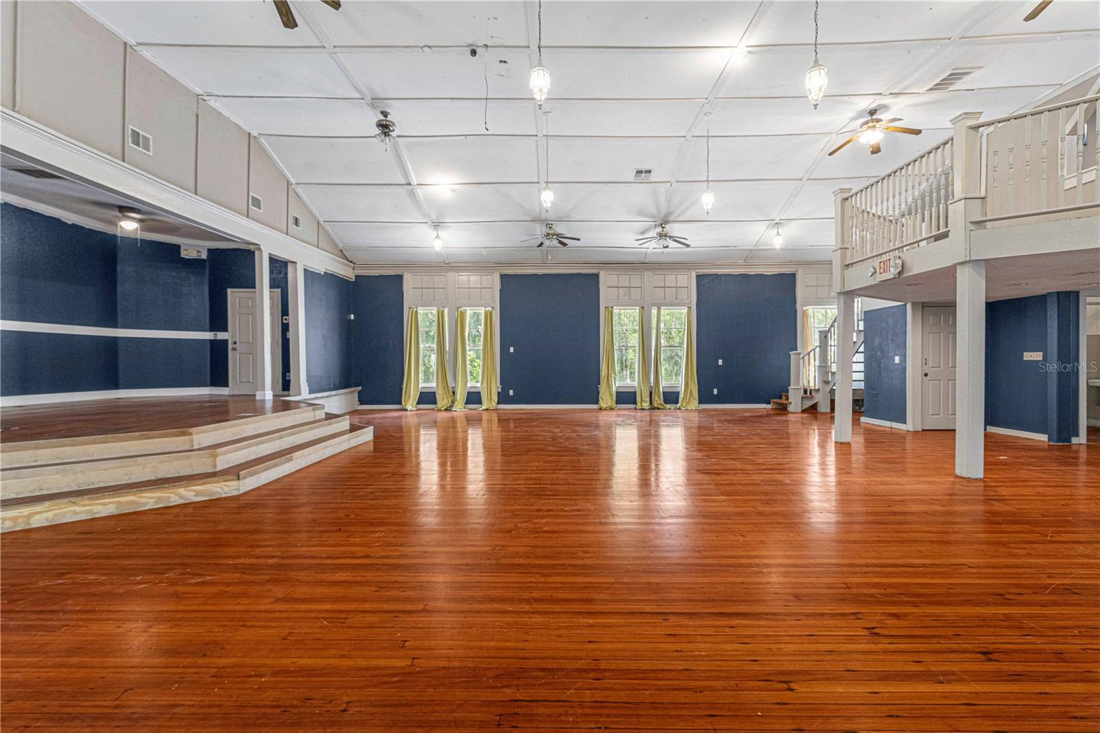 118 NE TUSCAWILLA AVE, OCALA, FL, 34470