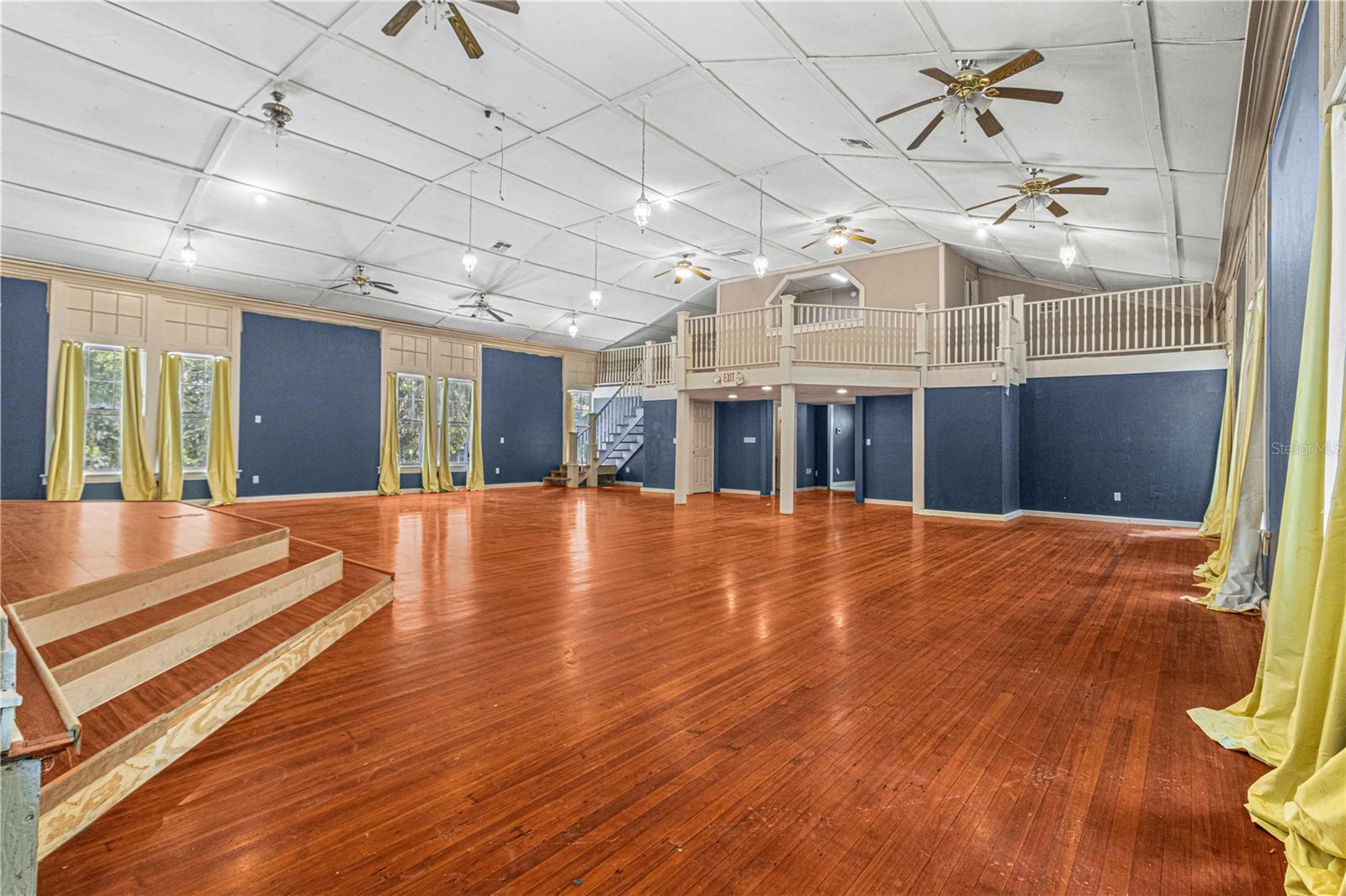 118 NE TUSCAWILLA AVE, OCALA, FL, 34470